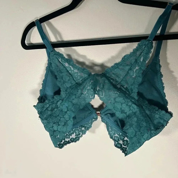 5/$25 🎀 Aerie lace front closure bra M - Picture 4 of 5